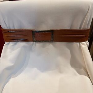 DIXON Sz S-M Leather Belt Horizontal Open Work Snap Closure Metal Paisley Buckle